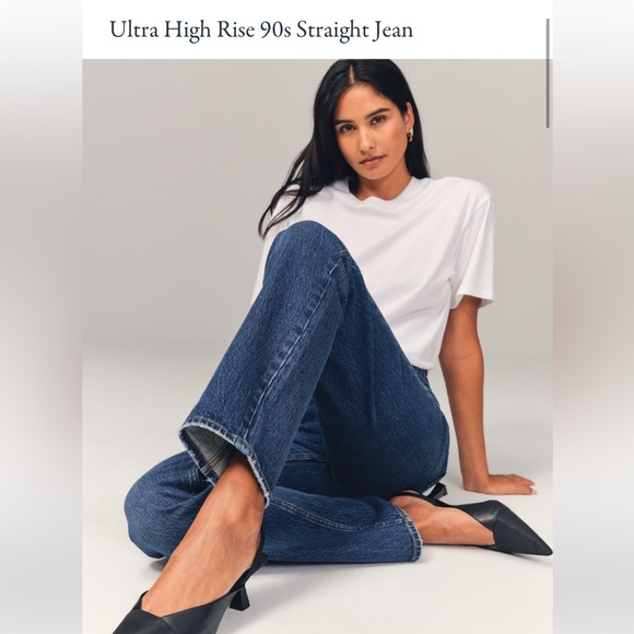 ABERCROMBIE ULTRA HIGH RISE 90’s STRAIGHT JEANS - Picture 2 of 5